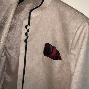 New Raw Silk celebration Blazer, in bright Beige, size 48R.